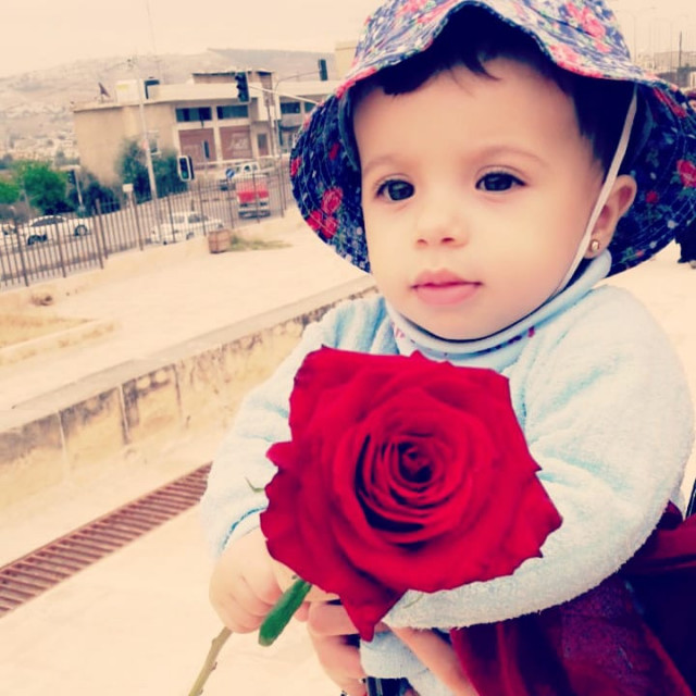 Fįrāš ÃŁ“ āšhqįr